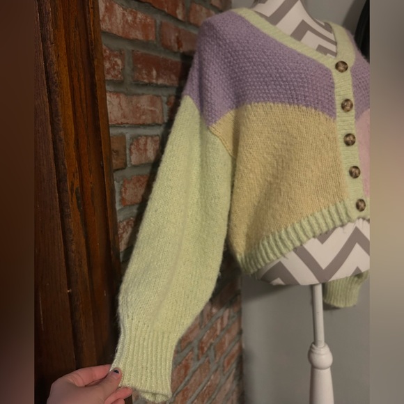 ASOS • Pastel Colorblock Cardigan - Picture 4 of 6